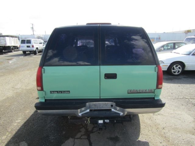 1994 Chevrolet Suburban Cheyenne - photo 8