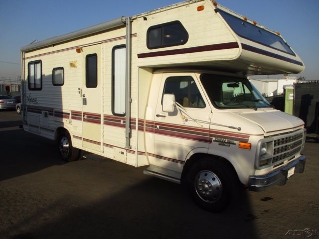 1994 Chevrolet Commercial Cutaway C30 - photo 6