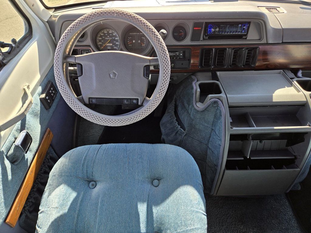 1994 Dodge Ram Van B250 109" WB - photo 11