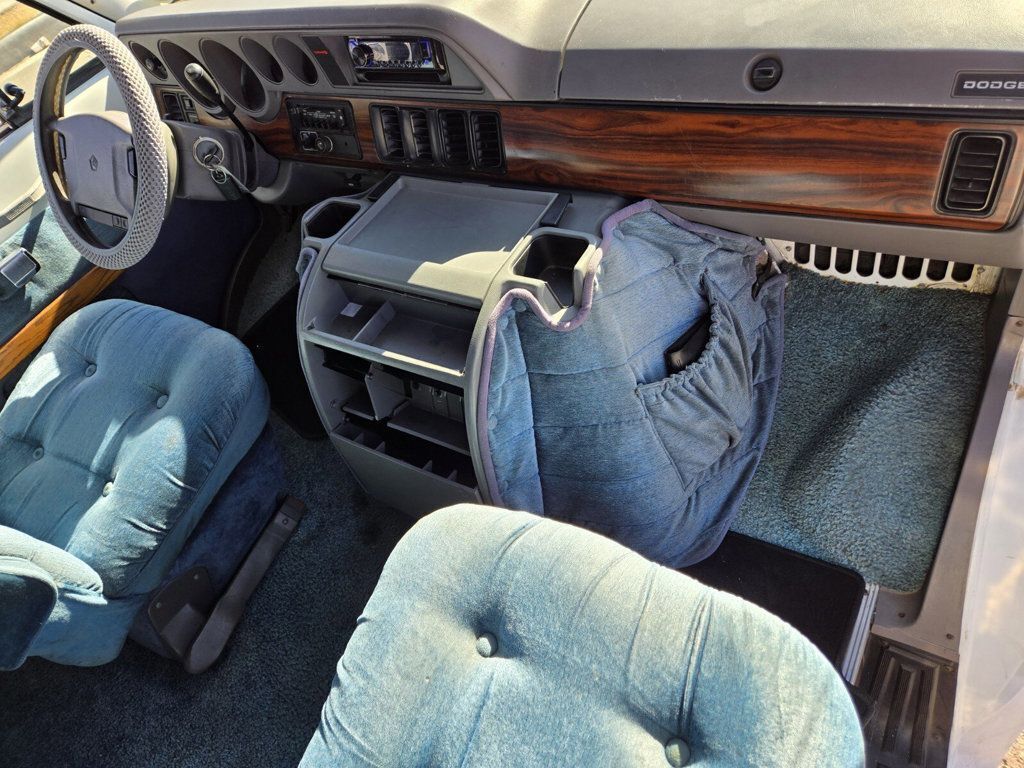1994 Dodge Ram Van B250 109" WB - photo 13