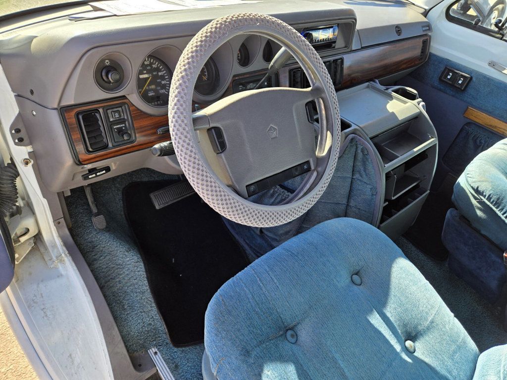 1994 Dodge Ram Van B250 109" WB - photo 7