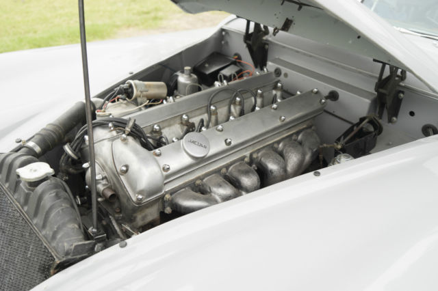 1957 Jaguar XK Fixed Head Coupe - photo 7