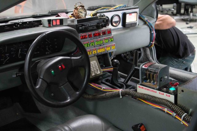 1981 DeLorean DMC 12 Base Coupe 2-Door - photo 6