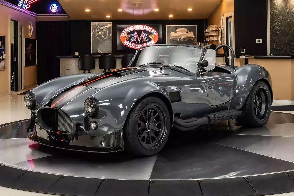 Backdraft RT4! 427 V8 w/ 8-Stack, TKX 5-Speed, Blackout Pkg, Big Tall Pkg, SB100 1965 Shelby Cobra Backdraft