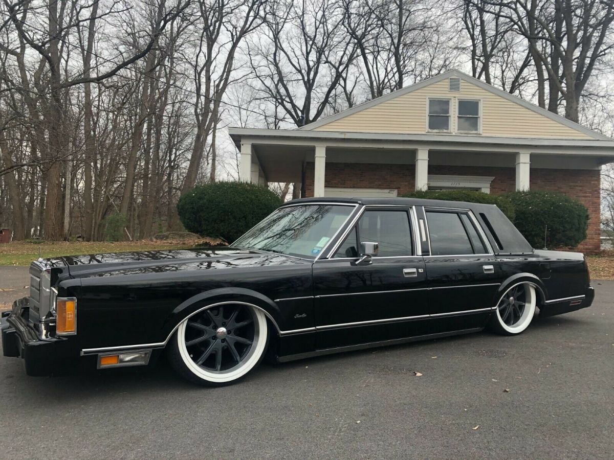 bagged 1989 Lincoln town car 1989 Lincoln Town Car