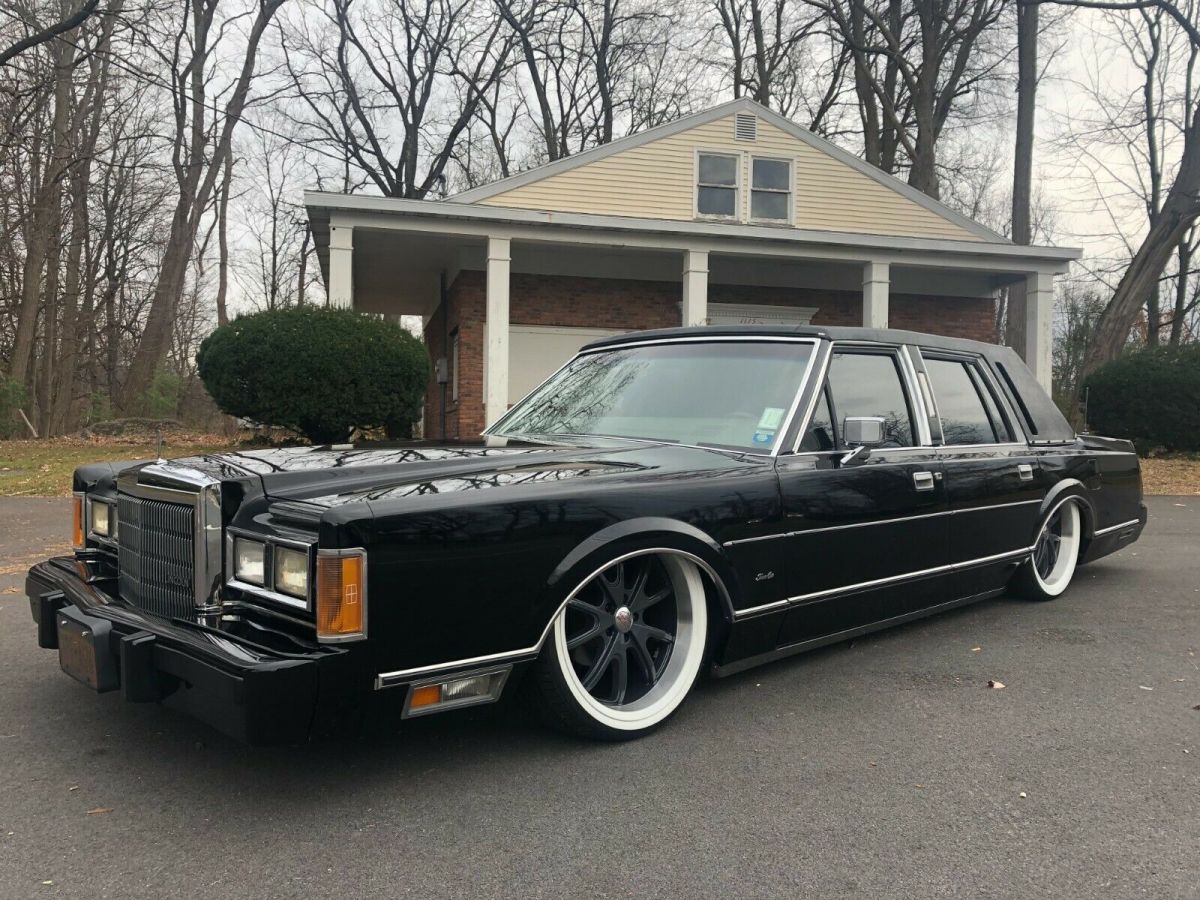 1989 Lincoln Town Car - photo 2