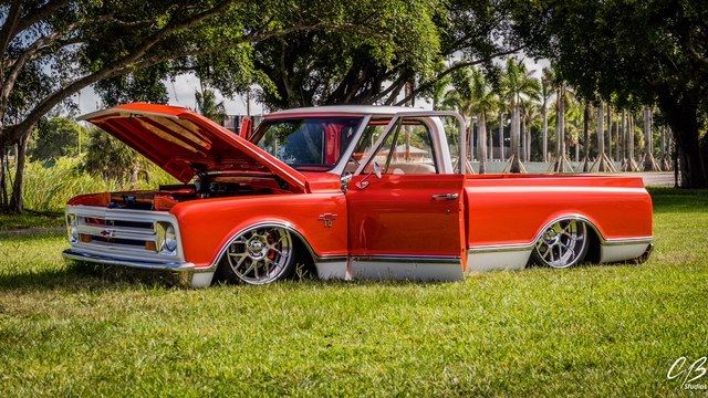 BAGGED, AIR RIDE, ACCUAIR, PORTERBUILT, JUANKY BUILT, ONCE IN A LIFETIME OP! 1968 Chevrolet C-10