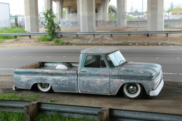 1965 Chevrolet C-10 Bagged Custom - photo 2