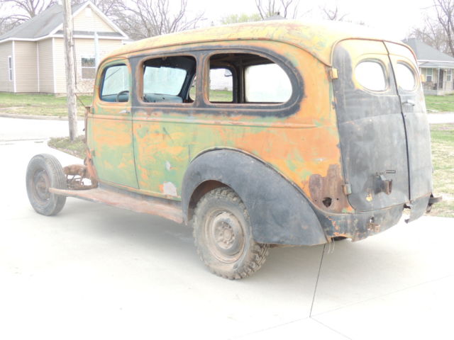 1946 Chevrolet Suburban art deco - photo 3