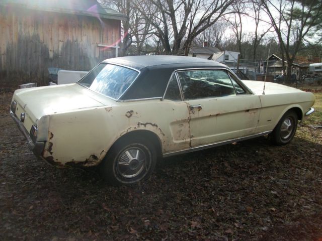 1965 Ford Mustang - photo 3
