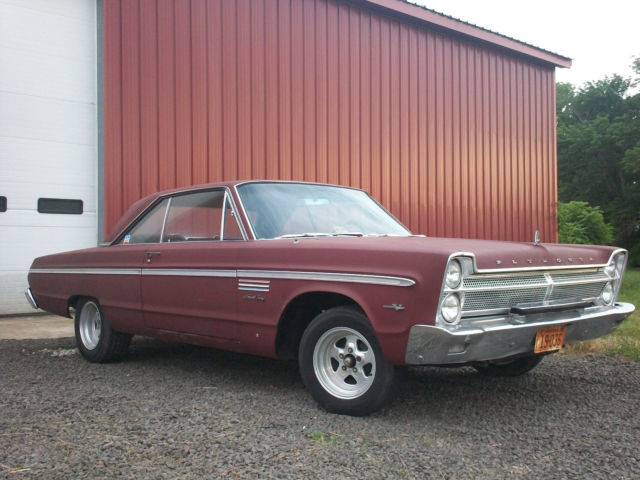 1965 Plymouth Fury - photo 2
