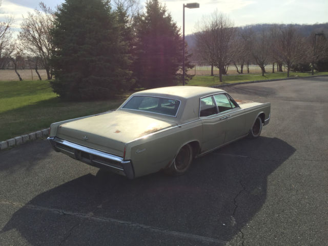 1967 Lincoln Continental - photo 10