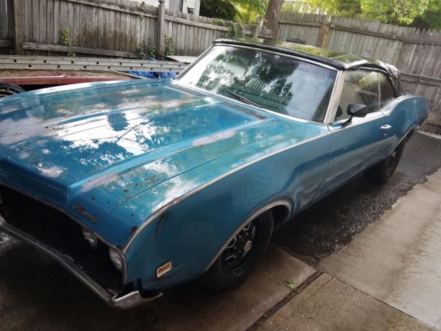 1969 Oldsmobile Cutlass S - photo 2