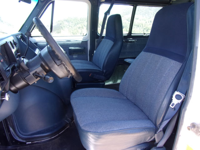 1994 Chevrolet G20 Van Sportvan - photo 13