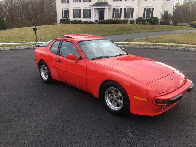 Barn find, 2 owner car, low Miles, great condition 1984 Porsche 944 2 door coupe