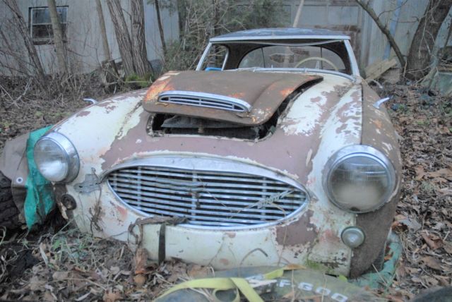 Barn Find complete un molested 1960 Austin Healy Mk 1 needing fully restored. 1960 Austin Healey 3000