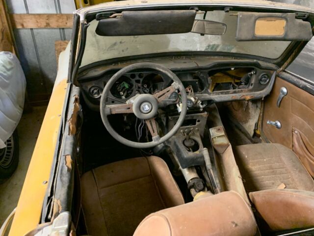 1972 Triumph TR-6 - photo 2