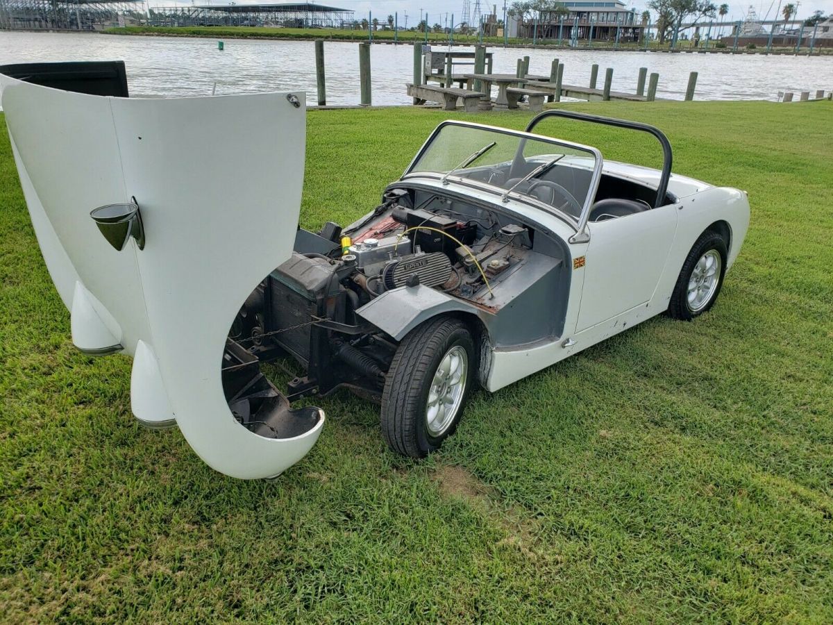 Barn Find - Stored for 12 Years - Runs Well 1959 Austin Healey Sprite
