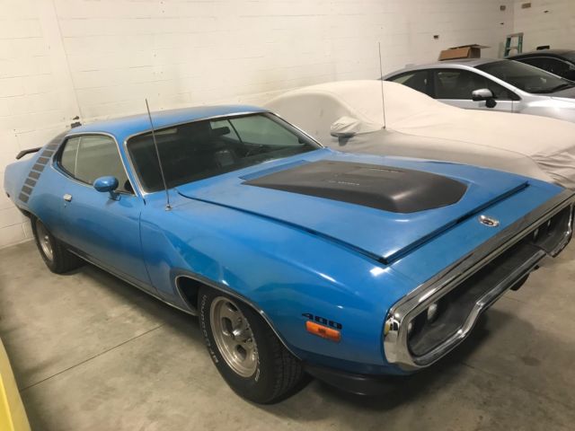 BARN FIND SURVIVER. all original NO RESERVE 1972 Plymouth Road Runner