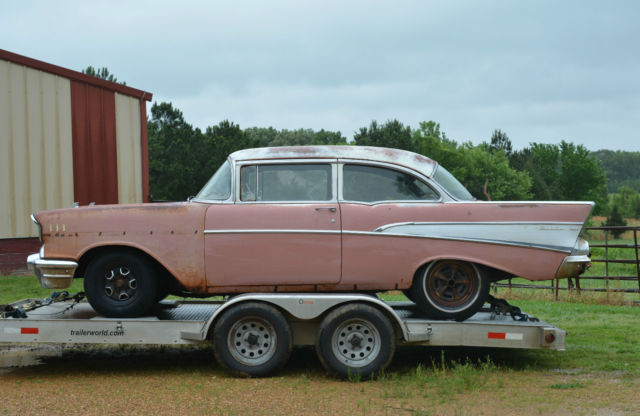 1957 Chevrolet Bel Air/150/210 2 DOOR SEDAN - photo 2