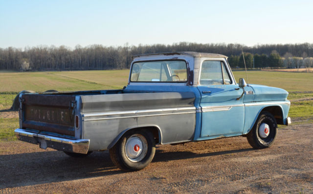 BARNFOUND 1965 CHEVROLET C10 SWB FLEETSIDE CUSTOM CAB PICKUP TRUCK BODY 1965 Chevrolet C-10 SWB FLEETSIDE W/RARE BIG BACK WINDOW