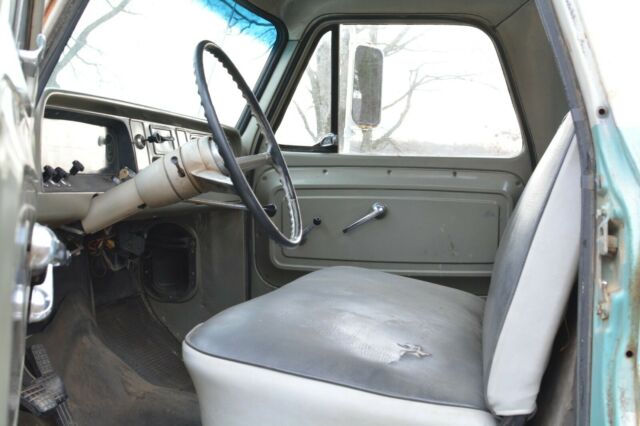 1965 Chevrolet C-10 SWB FLEETSIDE PICKUP TRUCK - photo 13