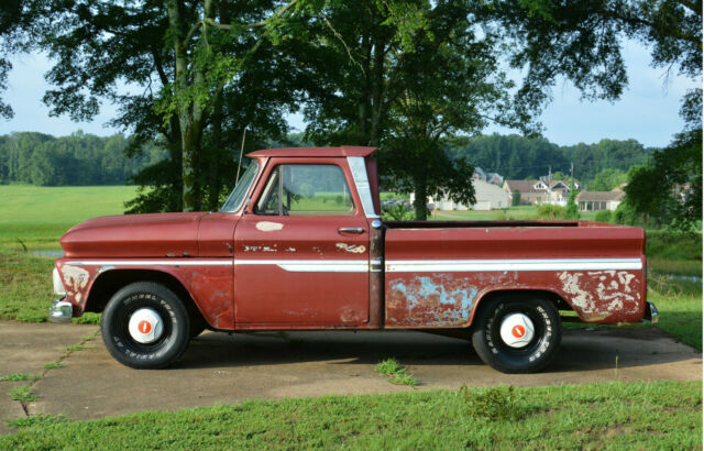 1966 Chevrolet C-10 Custom cab with big back window - photo 3