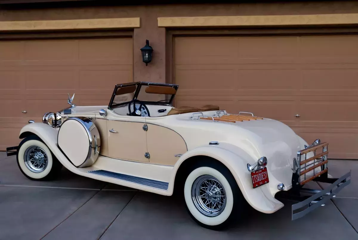 Baron Duesenberg replica/kit makes Prewar Recreation 1932 Replica/Kit Makes Baron Duesenberg - Rolls Royce as Auburn Cord Excalibur
