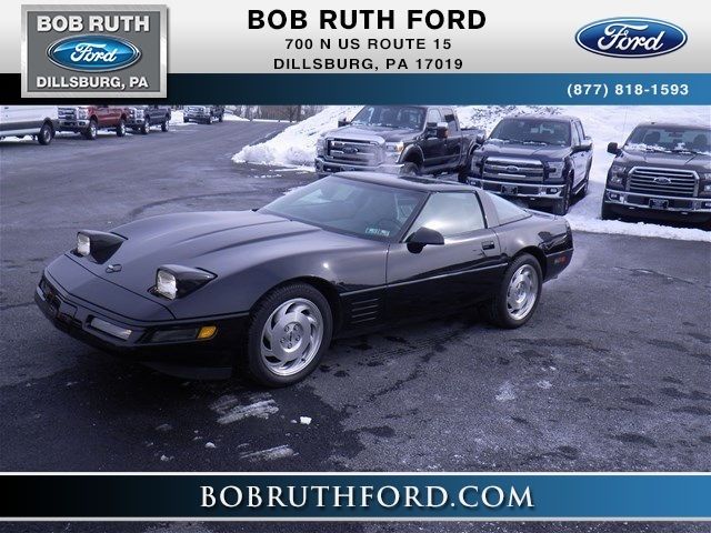 Base Coupe 5.7L AM/FM radio Cassette Air Conditioning Rear window defroster 1994 Chevrolet Corvette Base