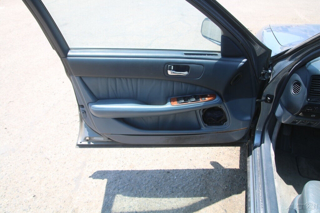 1990 Lexus LS - photo 12