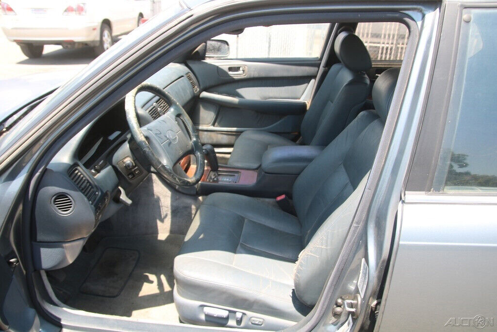 1990 Lexus LS - photo 13