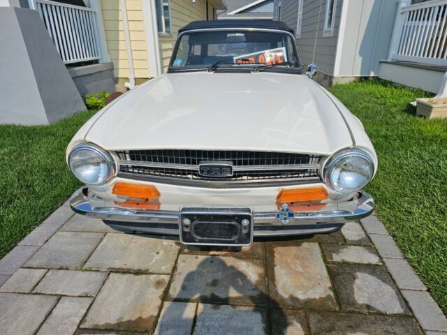 1974 Triumph TR-6 - photo 2
