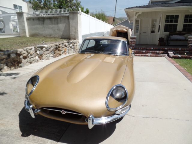 1963 Jaguar E-Type FHC - photo 4