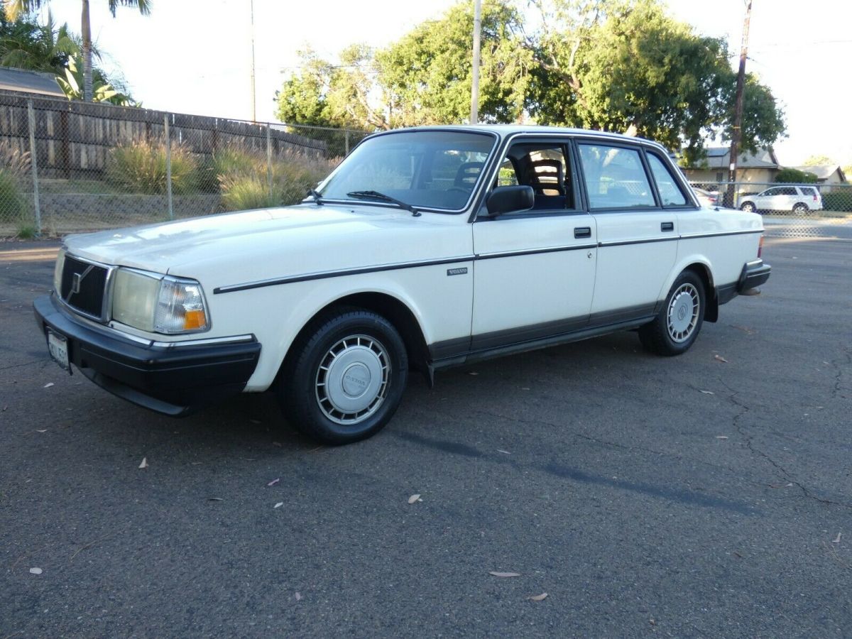 1988 Volvo 240 - photo 10