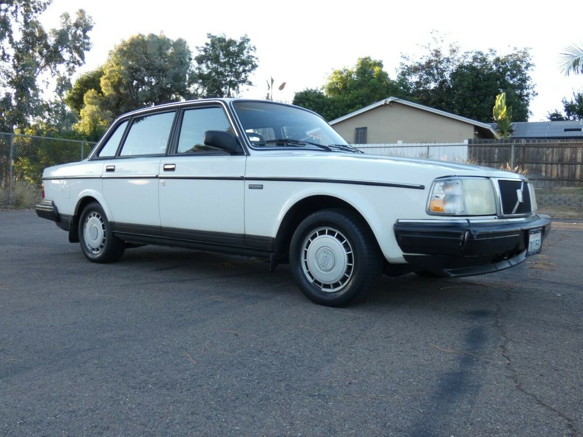1988 Volvo 240 - photo 3