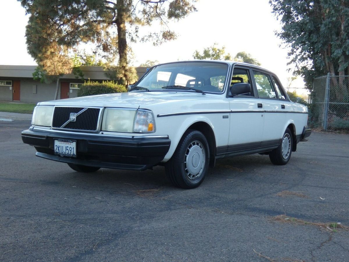 1988 Volvo 240 - photo 6
