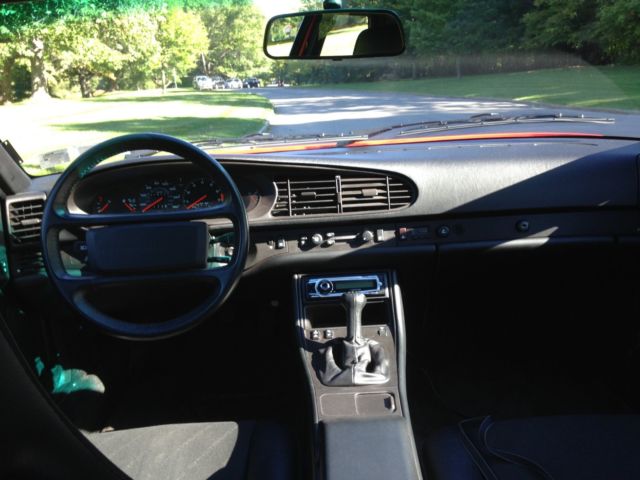 1986 Porsche 944 2-Door Coupe - photo 13