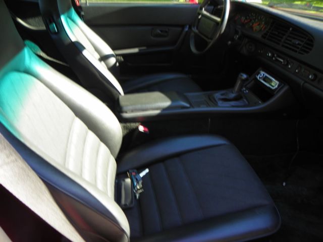 1986 Porsche 944 2-Door Coupe - photo 9