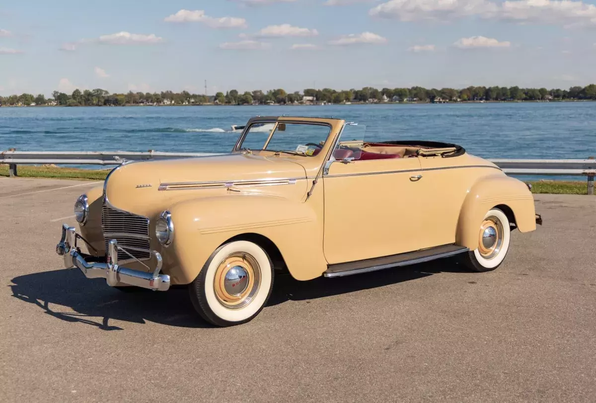 BEAUTIFUL 1940 DODGE LUXURY LINER DELUXE CONVERTIBLE FULL RESTORATION- LOW PRICE 1940 Dodge Styleline Deluxe Deluxe Convertible - 1 of 2100 - High Quality Resto