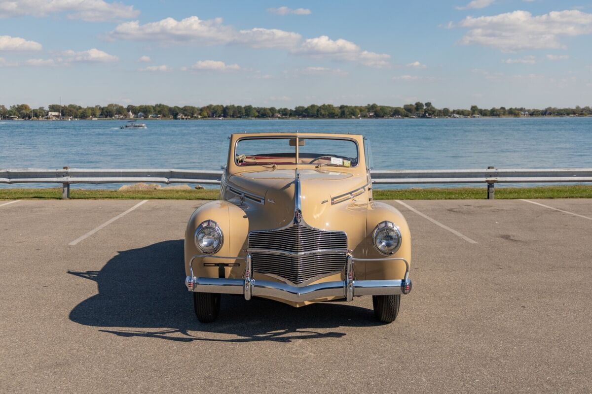1940 Dodge Styleline Deluxe Deluxe Convertible - 1 of 2100 - High Quality Resto - photo 3