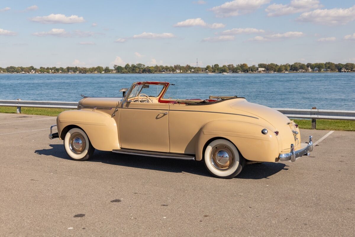 1940 Dodge Styleline Deluxe Deluxe Convertible - 1 of 2100 - High Quality Resto - photo 6