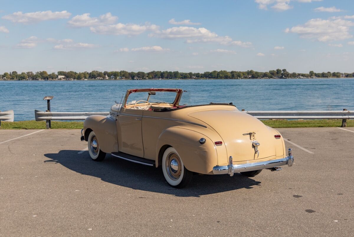 1940 Dodge Styleline Deluxe Deluxe Convertible - 1 of 2100 - High Quality Resto - photo 8