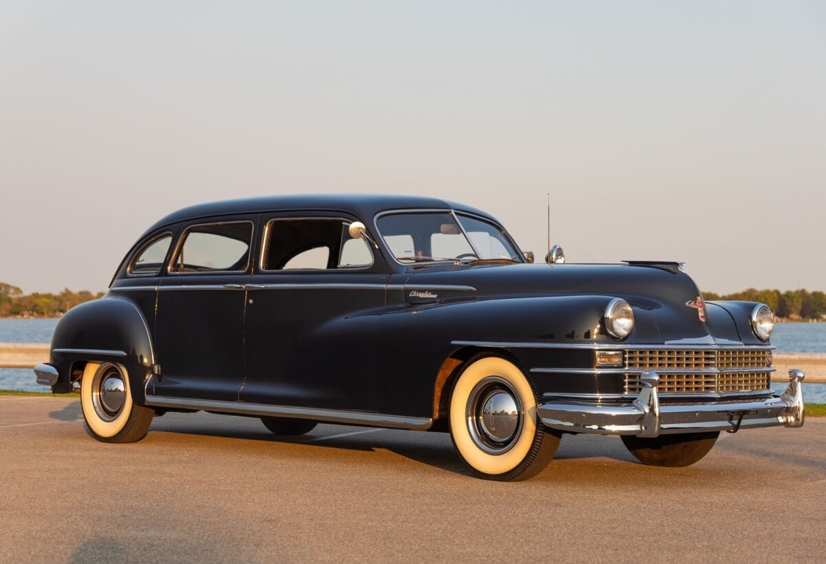 1947 Chrysler Windsor Windsor Limousine Restored - Extremely Rare - Must See!! - photo 12