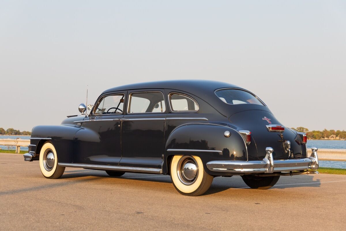1947 Chrysler Windsor Windsor Limousine Restored - Extremely Rare - Must See!! - photo 3