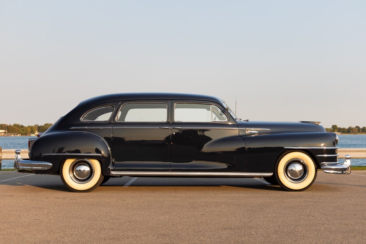 1947 Chrysler Windsor Windsor Limousine Restored - Extremely Rare - Must See!! - photo 4