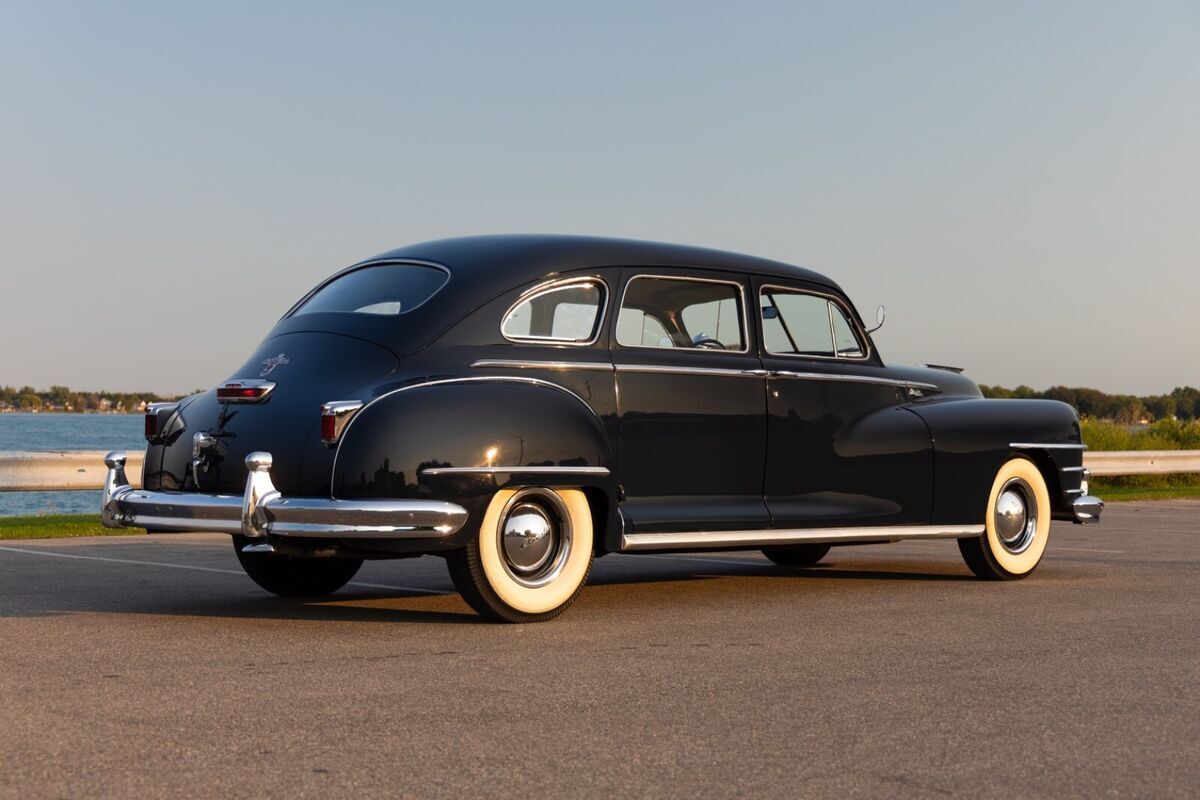 1947 Chrysler Windsor Windsor Limousine Restored - Extremely Rare - Must See!! - photo 5
