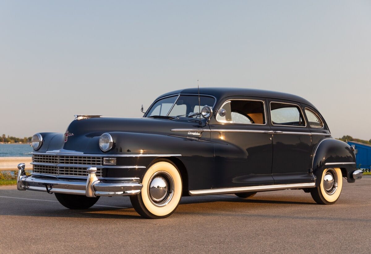1947 Chrysler Windsor Windsor Limousine Restored - Extremely Rare - Must See!! - photo 7