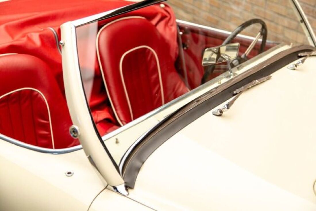 1954 Austin Healey 100-4 - photo 12