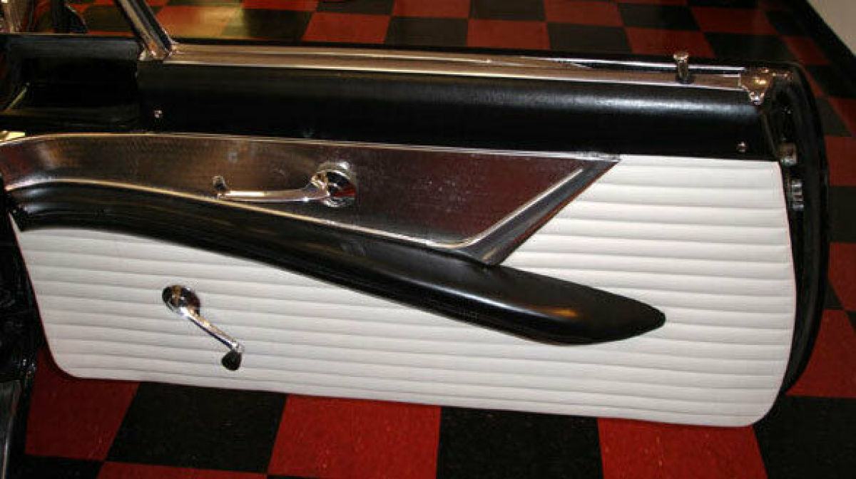1955 Ford Thunderbird Black with Black and White interior - photo 9