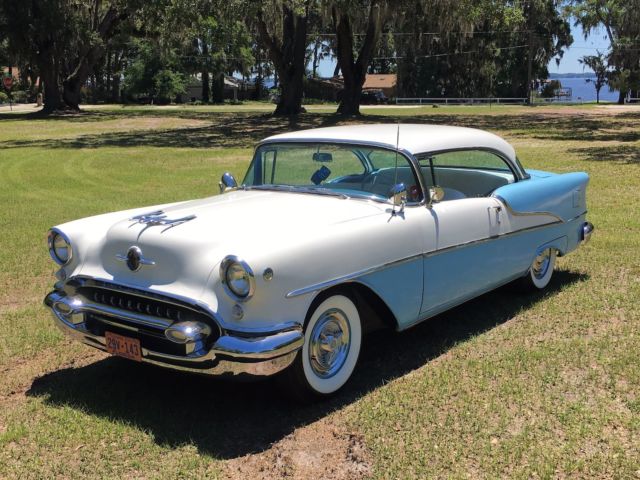 1955 Oldsmobile Super 88 2 Door Hardtop - photo 2
